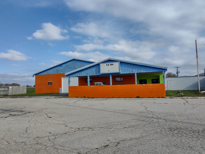 Johhnys Skate Center (Johnnys Bandstand, Johnnys Entertainment) - Photo From Richard Liebermann On Facebook